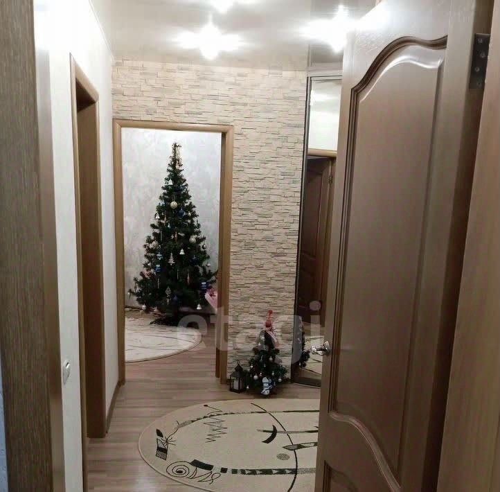 квартира г Тольятти р-н Автозаводский ул 40 лет Победы 82а фото 3
