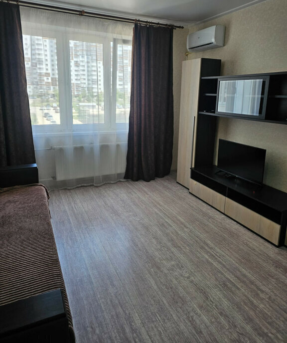 квартира г Новороссийск улица Матвейкина, 4 фото 1