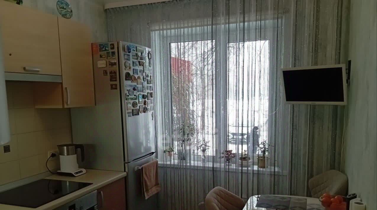 квартира г Тольятти р-н Автозаводский ул 40 лет Победы 82а фото 6