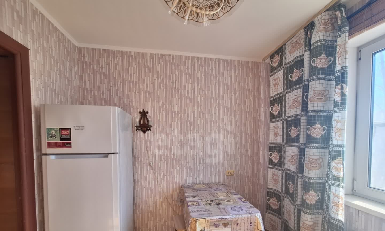 квартира г Тольятти 11-й квартал ул Фрунзе пр-кт Степана Разина 57 м-н фото 3