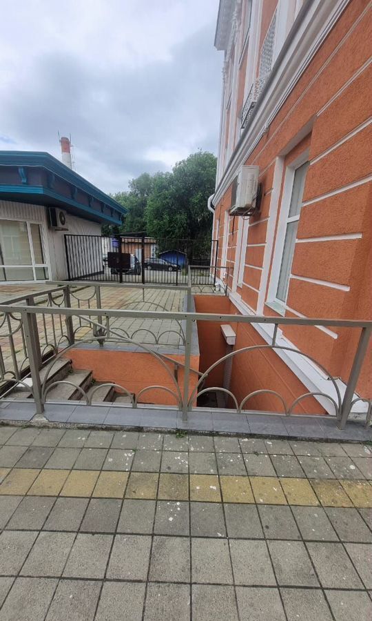торговое помещение г Армавир ул Кирова 56 фото 2