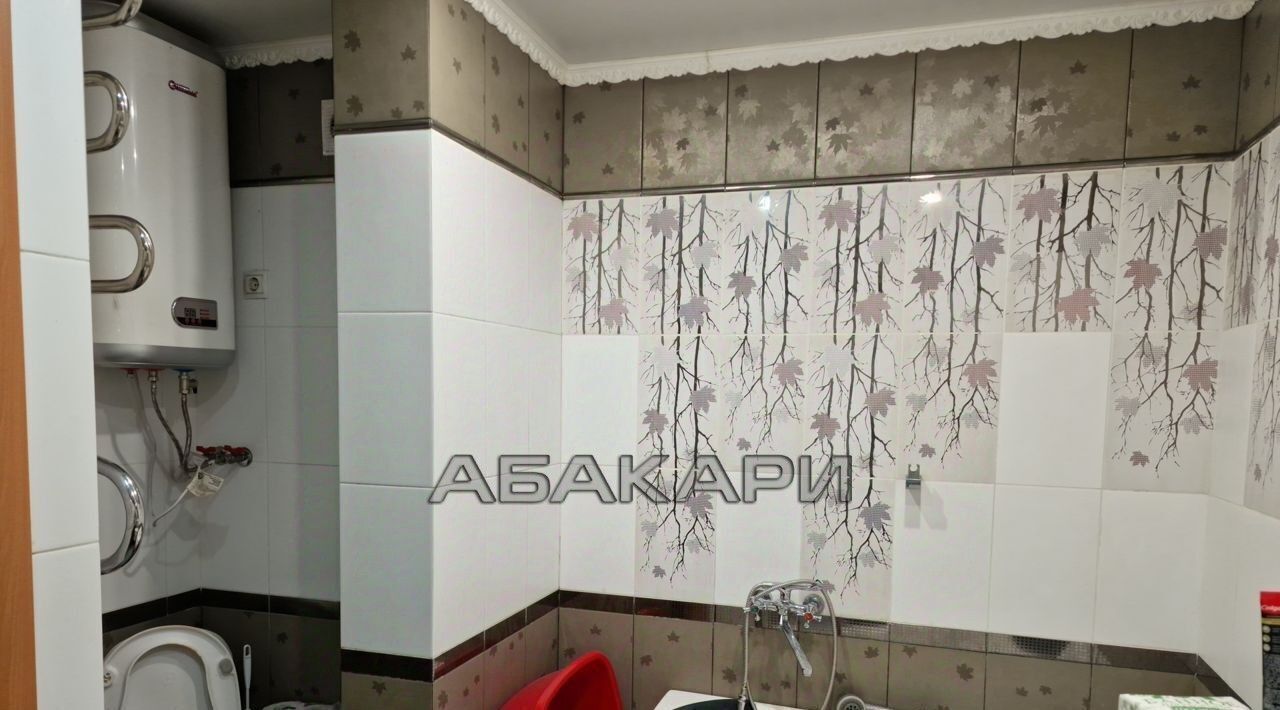 квартира г Красноярск р-н Центральный ул Ады Лебедевой 64 фото 4