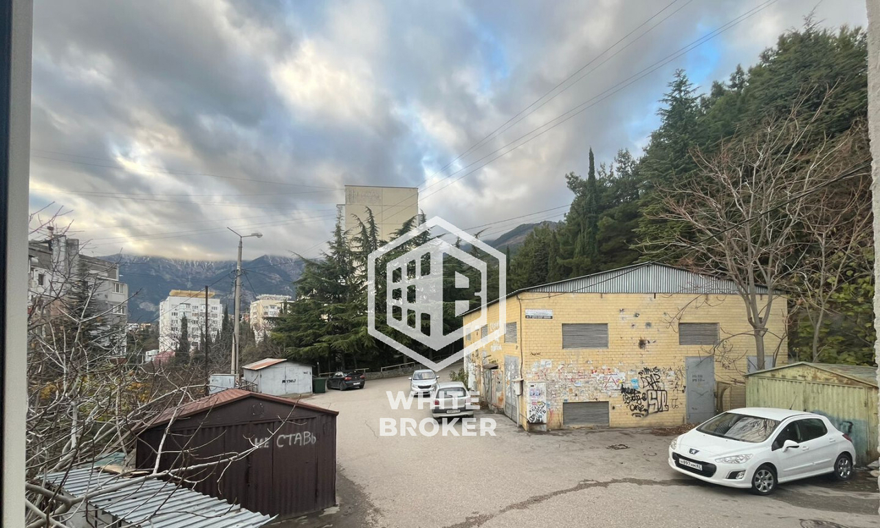 квартира г Ялта Гараж фото 17