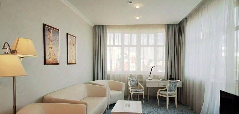 комната г Казань метро Площадь Тукая ул Университетская 16 фото 3