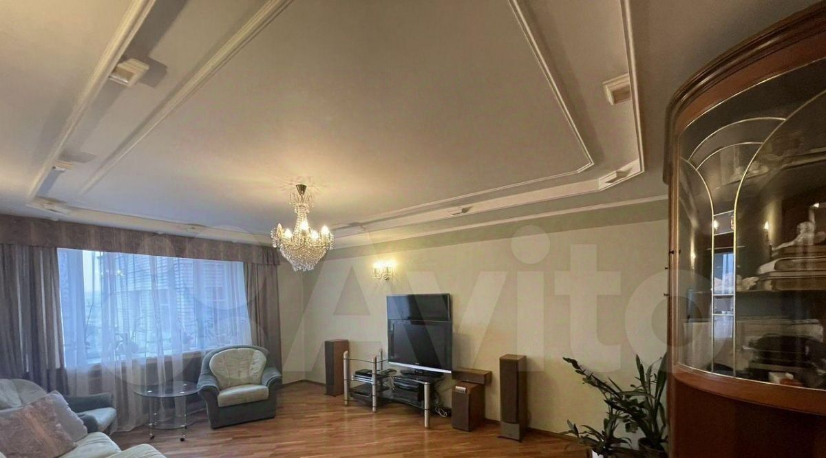 квартира г Нижний Новгород Горьковская ул Белинского 110 фото 1
