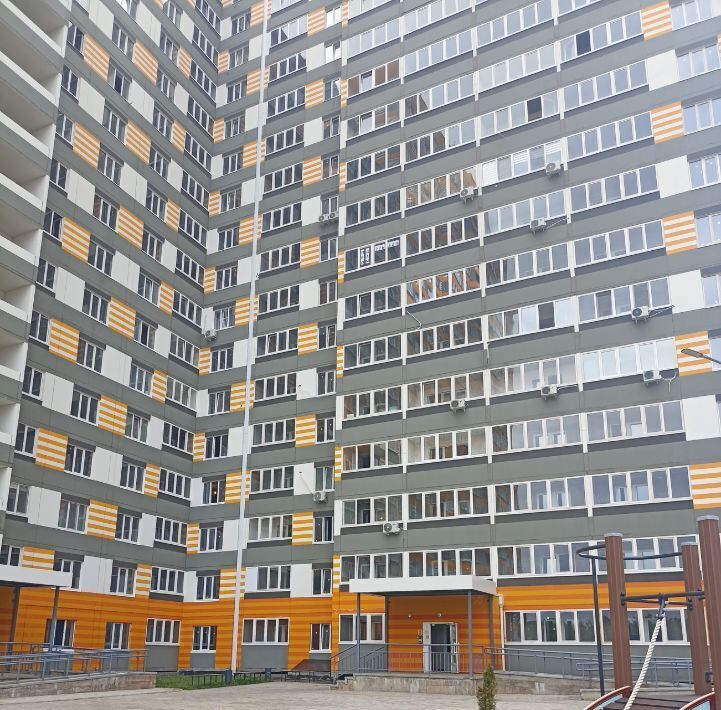 квартира г Оренбург р-н Промышленный Осенний Лист жилой комплекс, 2 фото 1