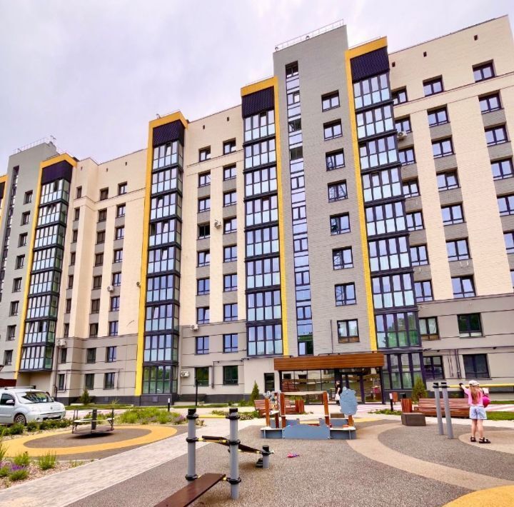 квартира г Брянск р-н Советский ул Крапивницкого 39к/3 фото 1