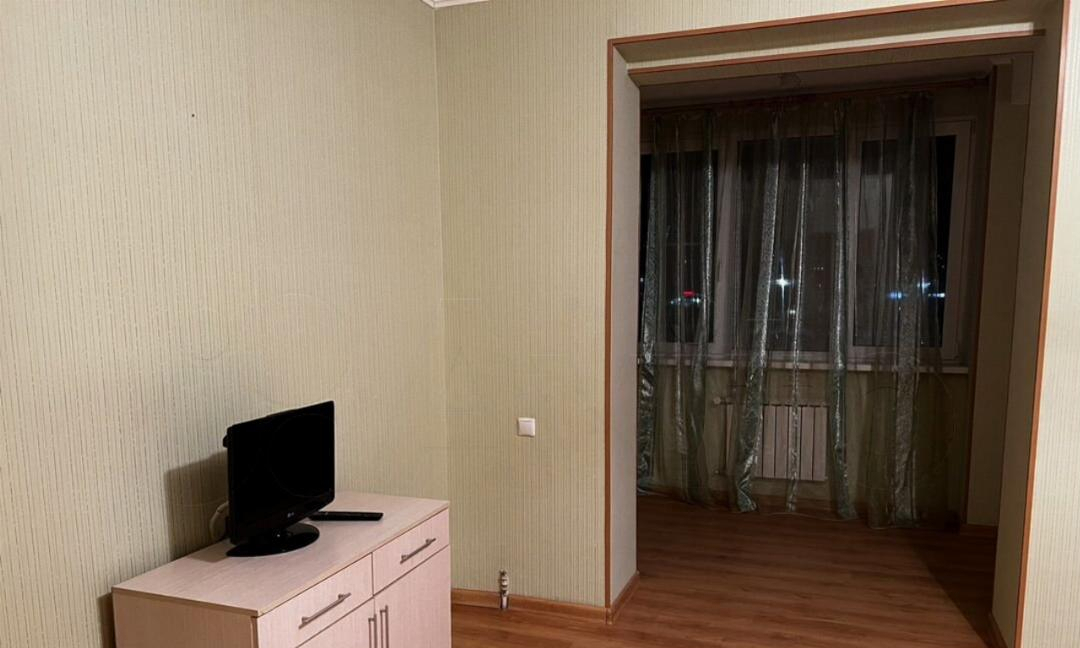 квартира г Старый Оскол микрорайон Зелёный Лог м-н, 2 фото 8