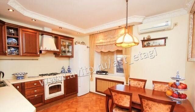 квартира г Астрахань р-н Кировский ул Чугунова 21 фото 9