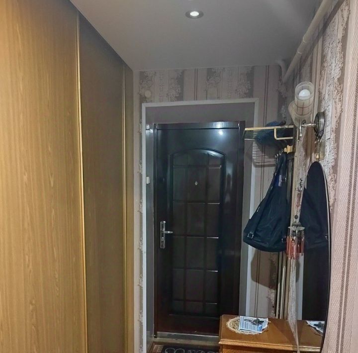 квартира г Волгоград р-н Дзержинский ул. Строителей, 11 фото 14