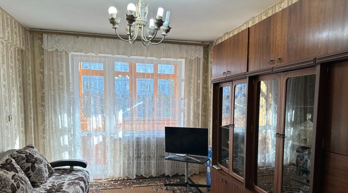 квартира г Омск р-н Кировский ул 70 лет Октября 6/1 фото 4