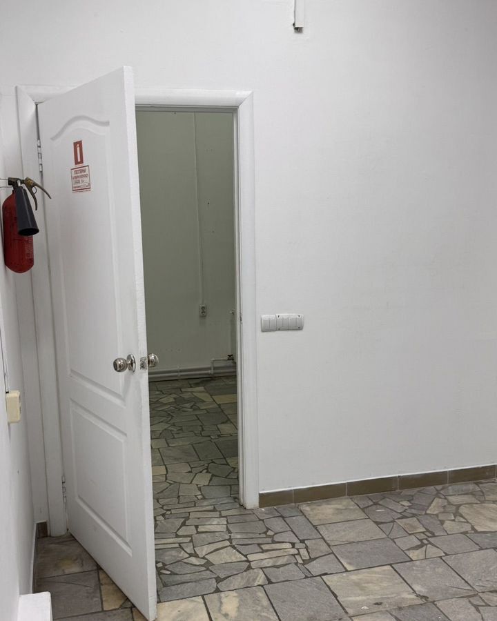 торговое помещение г Чайковский ул Карла Маркса 13 фото 8