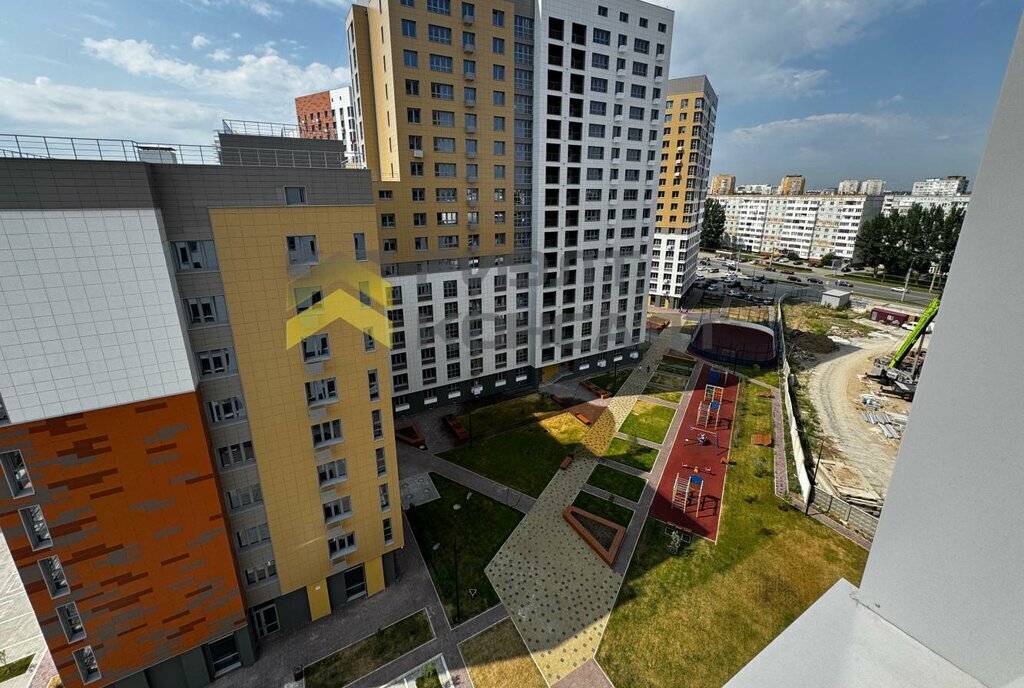 квартира г Омск ул 70 лет Октября 3/6 фото 17