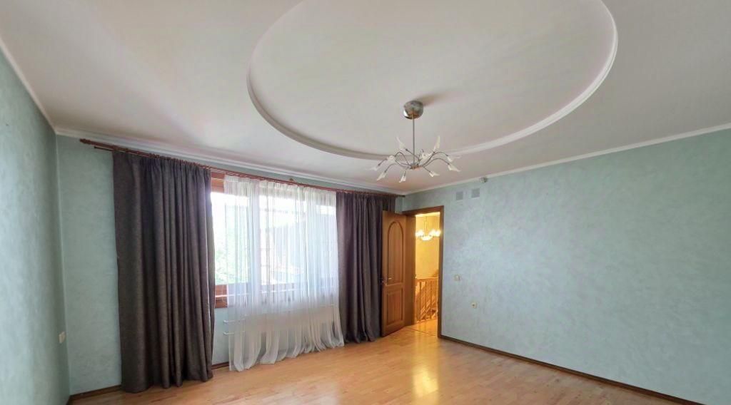 дом г Иркутск р-н Свердловский мкр Университетский 2а фото 9