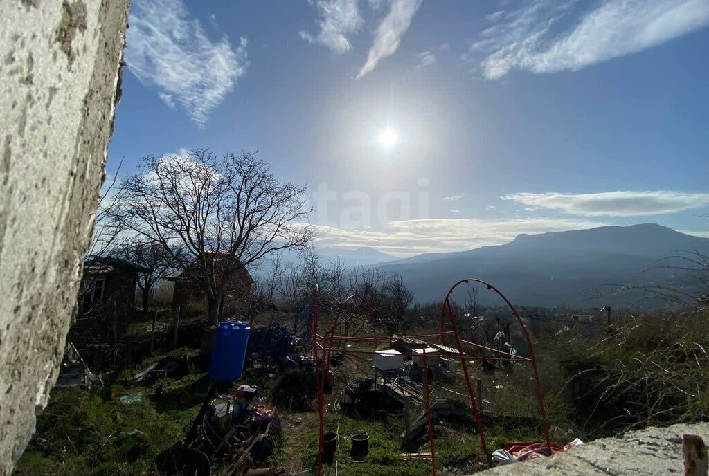 земля г Алушта с Лучистое ул Озерная фото 3