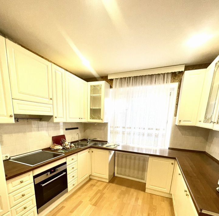 квартира г Великий Новгород пр-кт Мира 2а фото 2