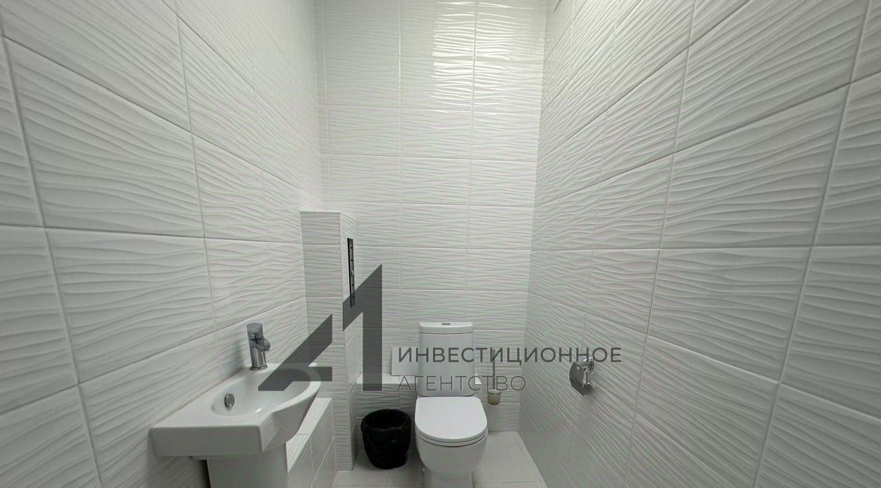 офис г Тюмень р-н Центральный ул Дружбы 73к/2 фото 11