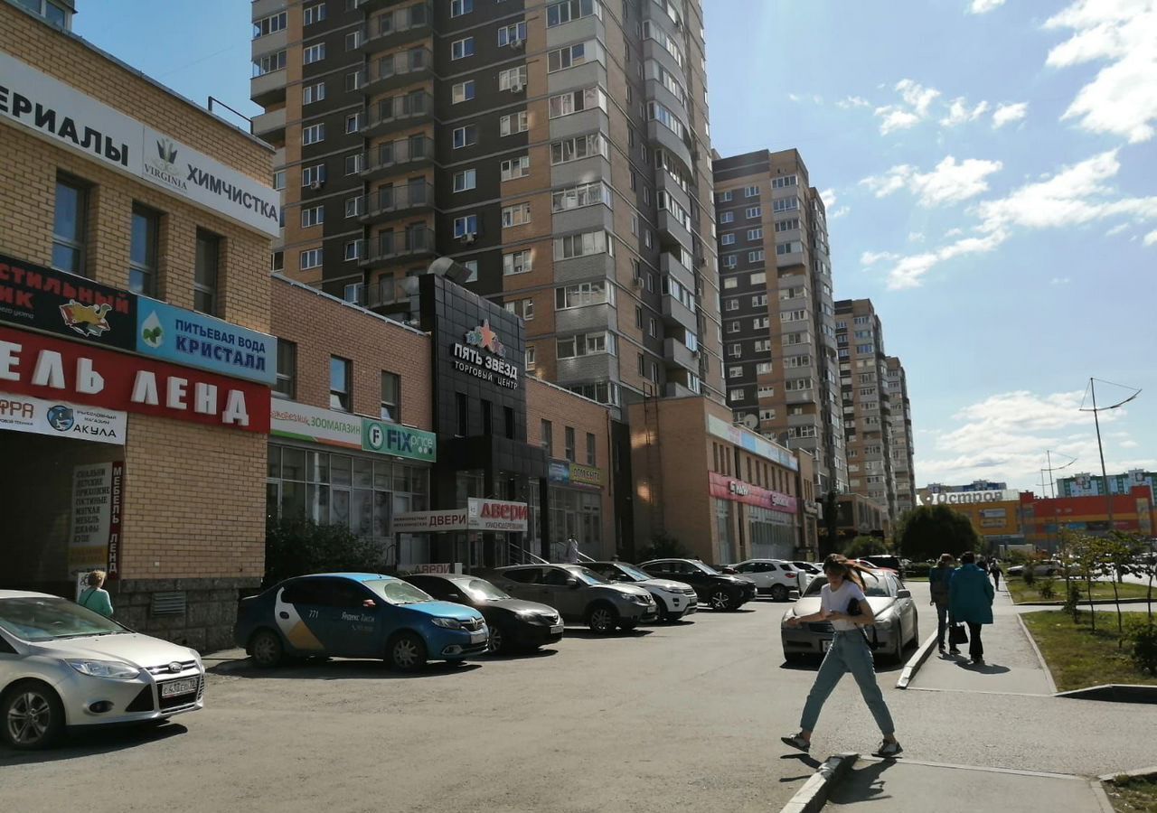 торговое помещение г Тюмень р-н Восточный ул Прокопия Артамонова 8 мкр-н Тюменский-2 фото 1
