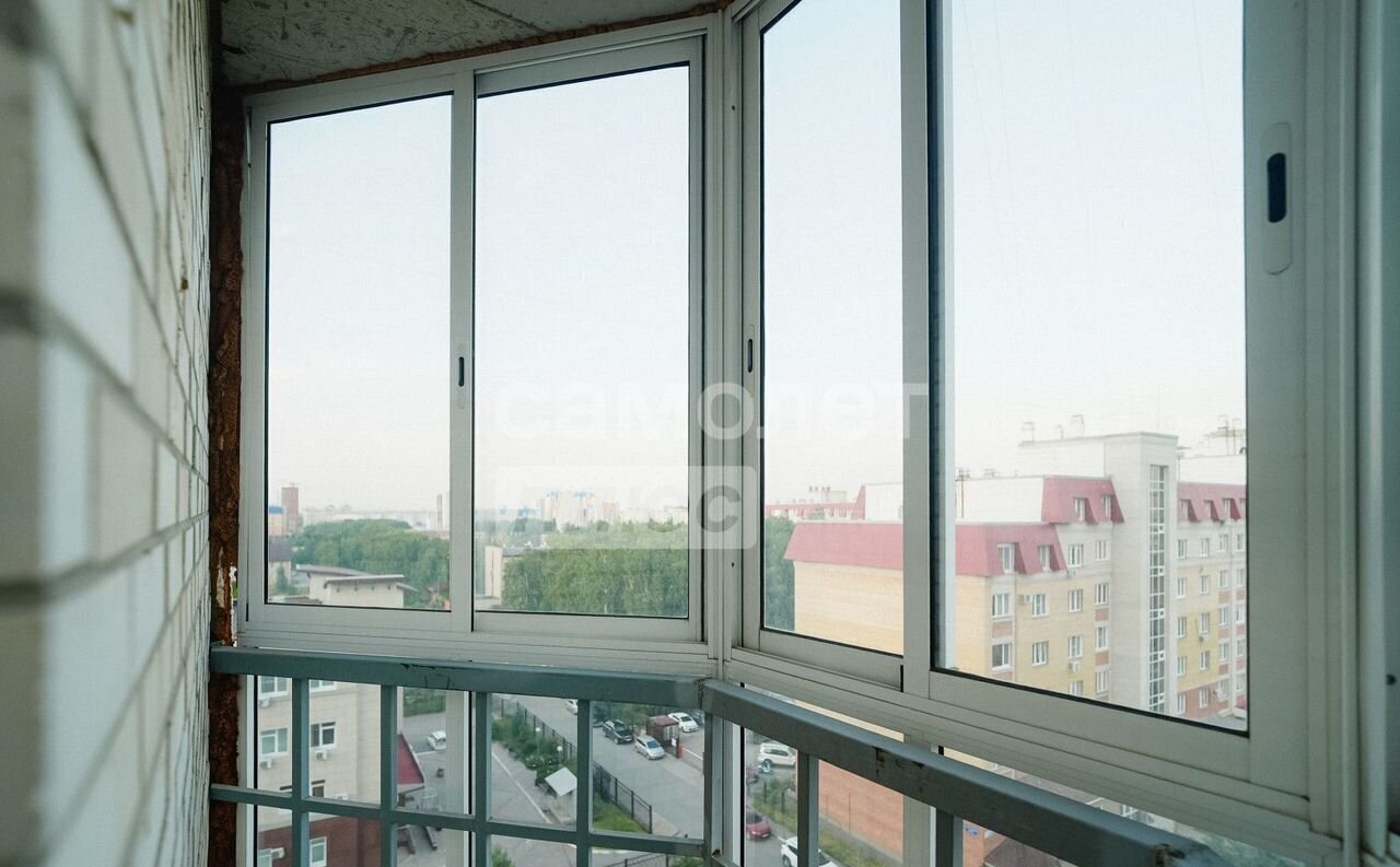 квартира г Омск р-н Кировский ул Ватутина 18 фото 9