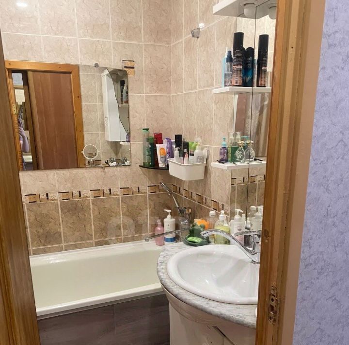 квартира г Ярославль р-н Дзержинский ул Строителей 17к/2 фото 3