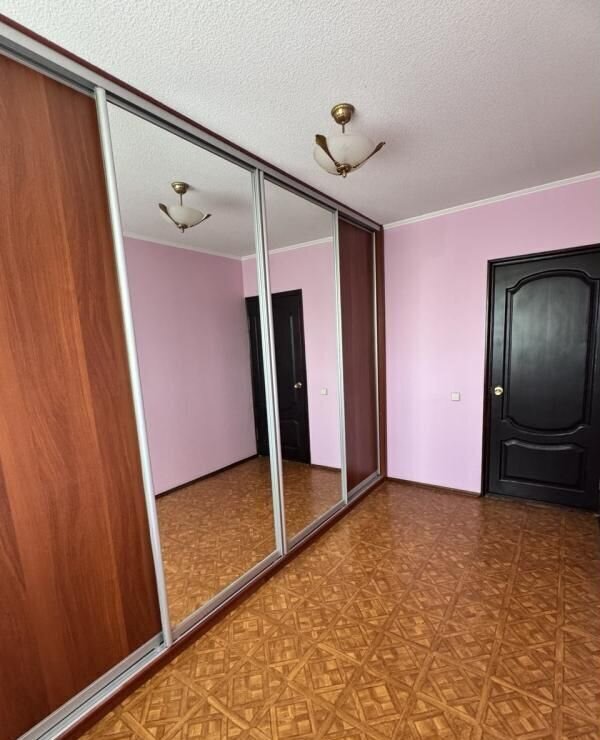 квартира г Омск р-н Центральный ул Чехова 3 фото 17