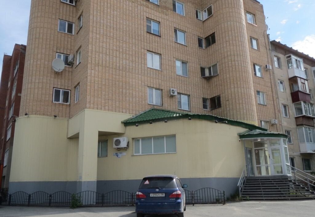 офис г Нефтеюганск 16-й мкр-н, 28, Тюменская обл. фото 1