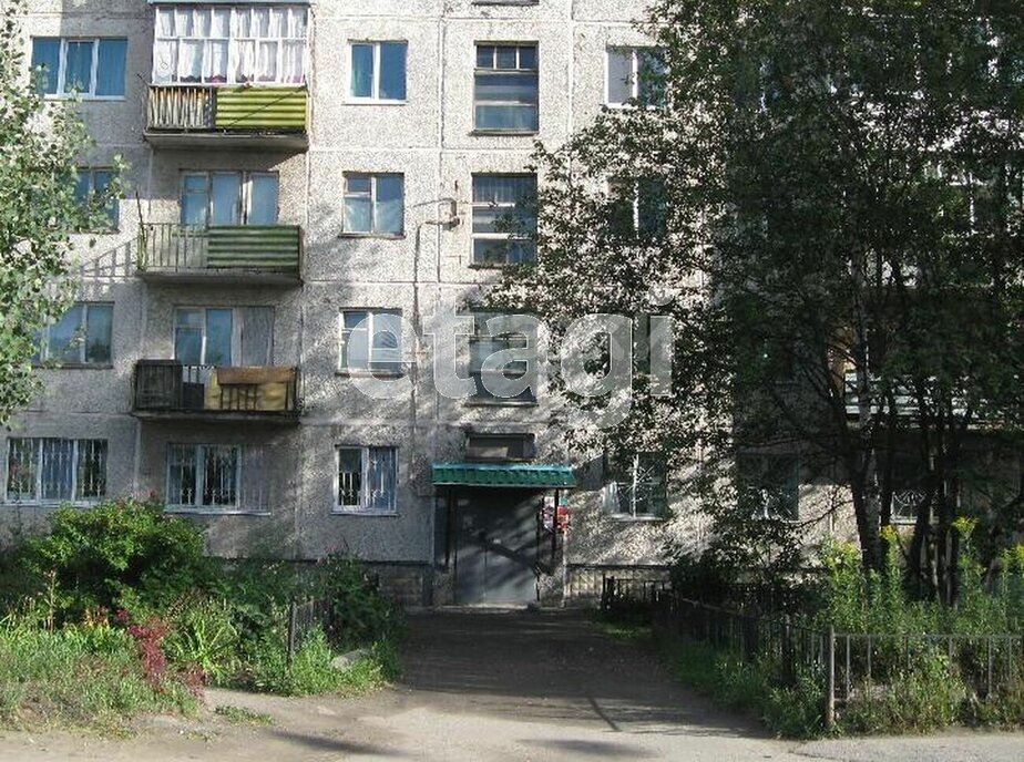 квартира г Тобольск мкр 4 9 фото 8