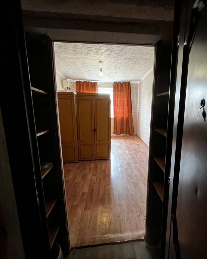 комната г Волгоград р-н Советский ул Логовская 1 фото 6
