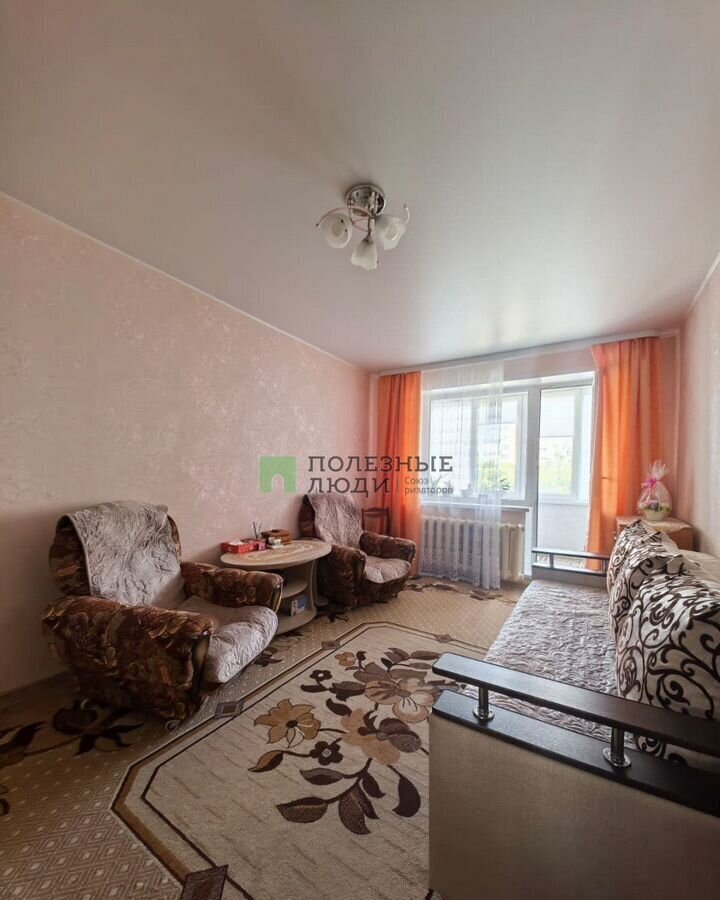 квартира г Курган мкр 2-й р-н Заозерный, жилой район Заозёрный, 8 фото 1