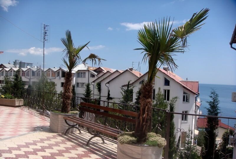 квартира г Алушта п Семидворье мкр-н Дельфин, 3 фото 1