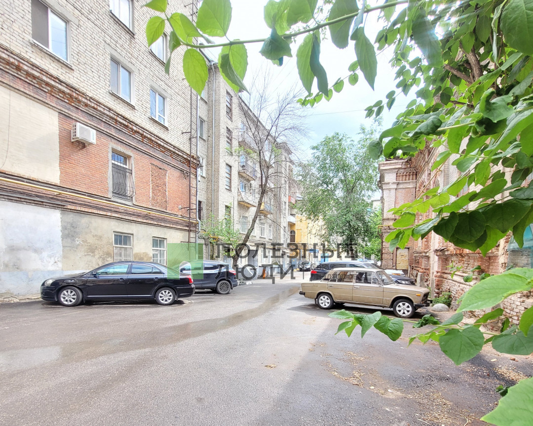 квартира г Саратов ул им Е.Ф. Григорьева ул им Чернышевского Н.Г. 199 Н. Г., 15 фото 13