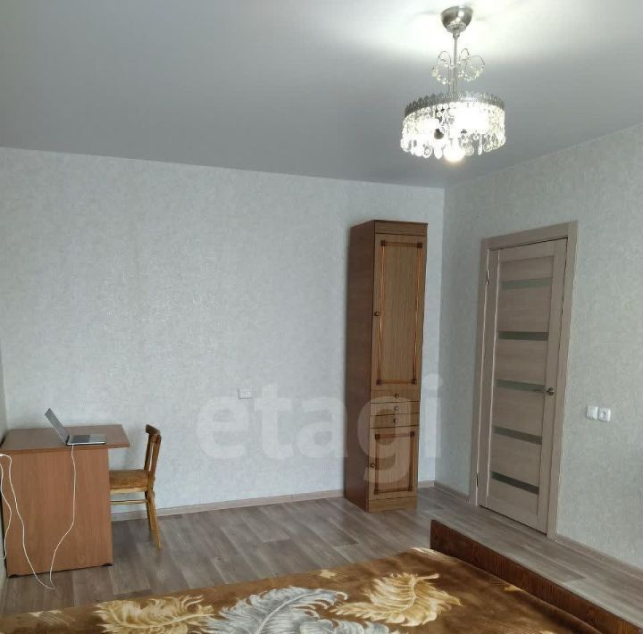 квартира г Ульяновск р-н Ленинский ул Защитников Отечества 15 фото 1