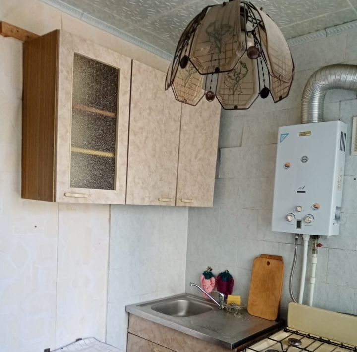 квартира р-н Красносулинский г Красный Сулин ул 50 лет Октября 18/2 фото 9