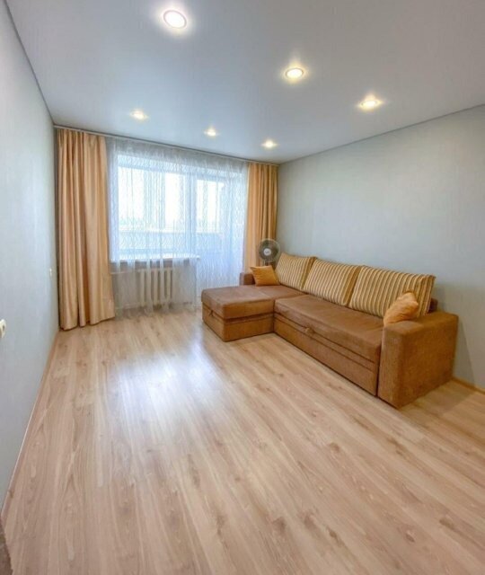 квартира г Тюмень ул Шишкова 16 фото 1