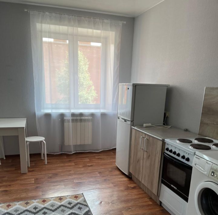 квартира г Омск р-н Кировский пр-кт Комарова 16 фото 3