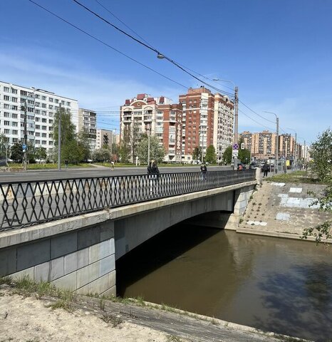 метро Улица Дыбенко ул Дыбенко 40к/1 фото