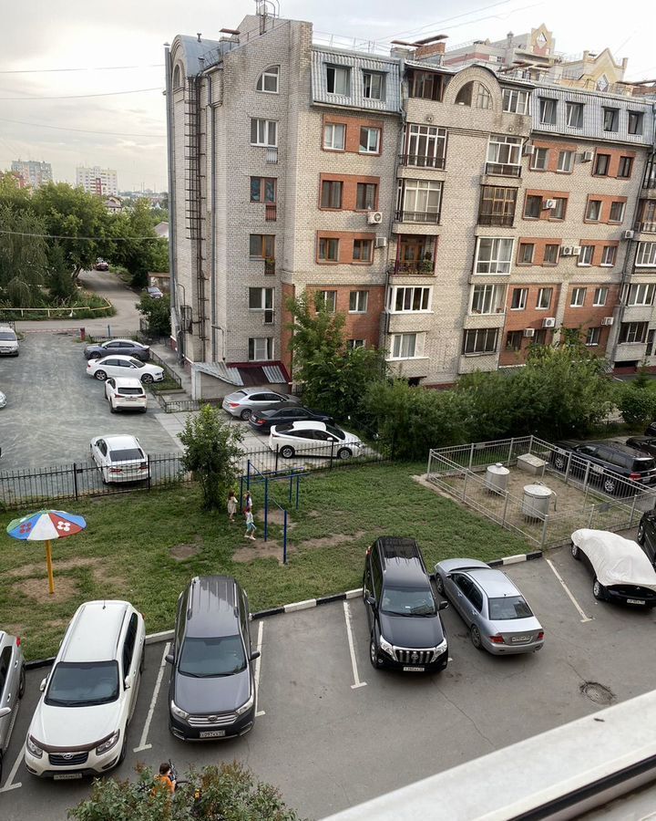 квартира г Омск р-н Октябрьский ул Масленникова 70 фото 3