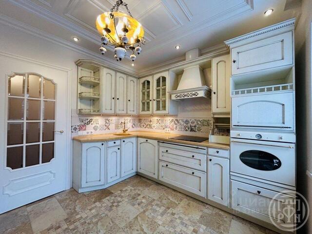 г Сертолово Сертоловское городское поселение, улица Ветеранов, 10 фото