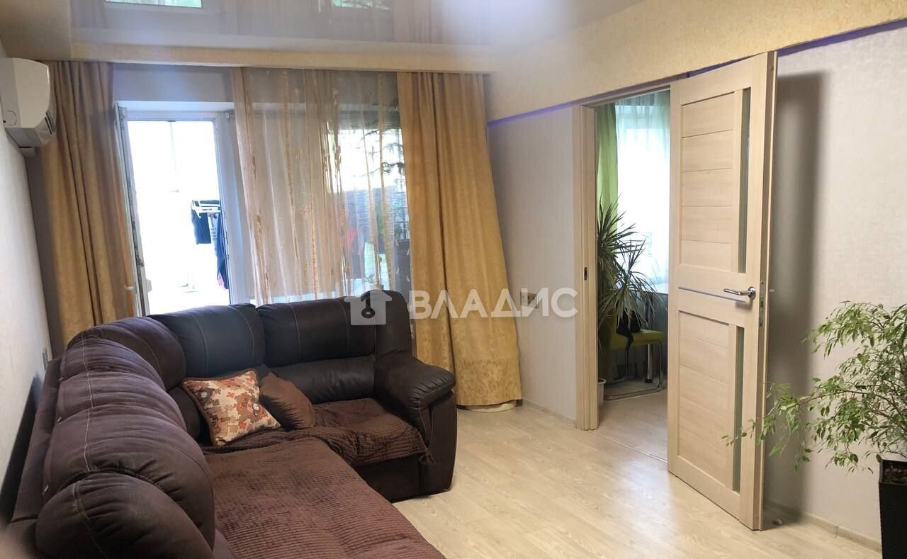квартира г Волгоград р-н Кировский ул им. Кирова 140а фото 2