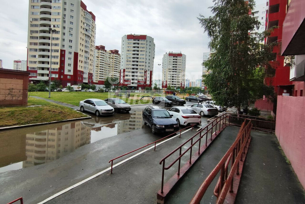 квартира г Тюмень ул Пермякова 81 фото 15