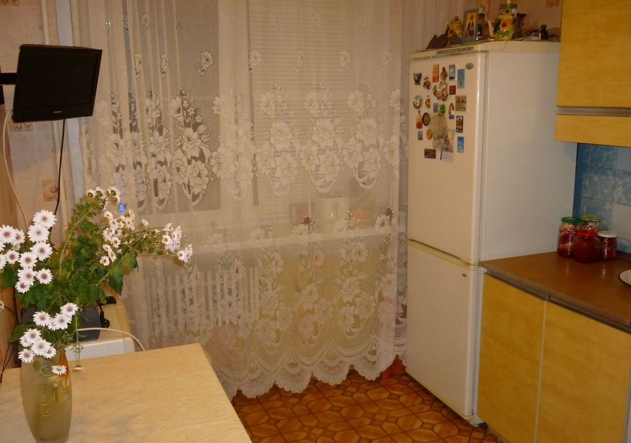 квартира г Астрахань р-н Советский ул Космонавтов 1 фото 1