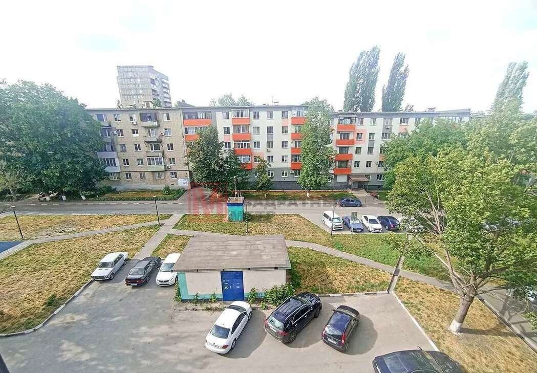 квартира г Старый Оскол мкр-н Лебединец, 11 фото 4