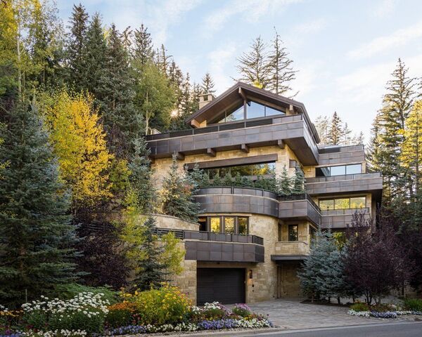 дом р-н Адлерский пгт Красная Поляна Дальняя ул., 65 фото