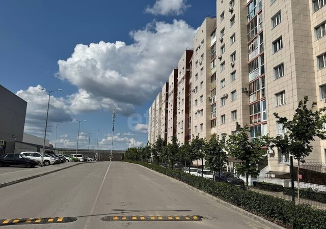 р-н Железнодорожный ул Федора Тютчева 105 фото