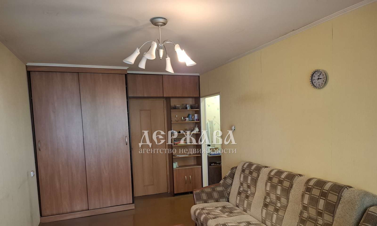 квартира г Старый Оскол м-н, Приборостроитель, 18а фото 2