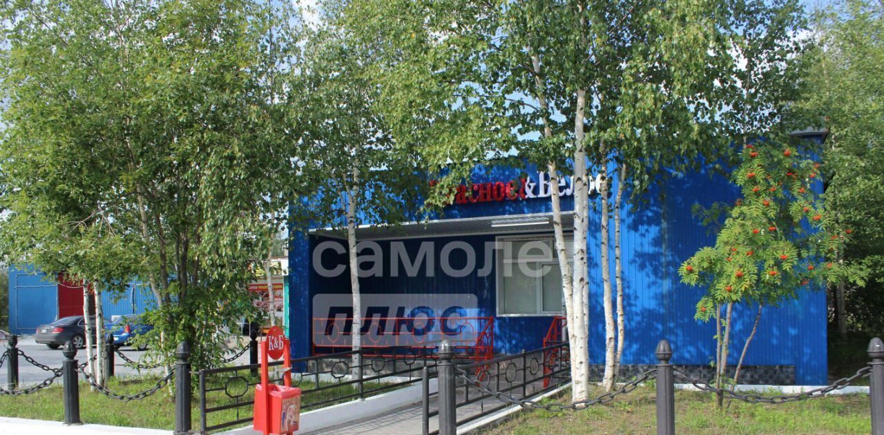 торговое помещение г Когалым р-н мкр Фестивальный ул Привокзальная 4 фото 4