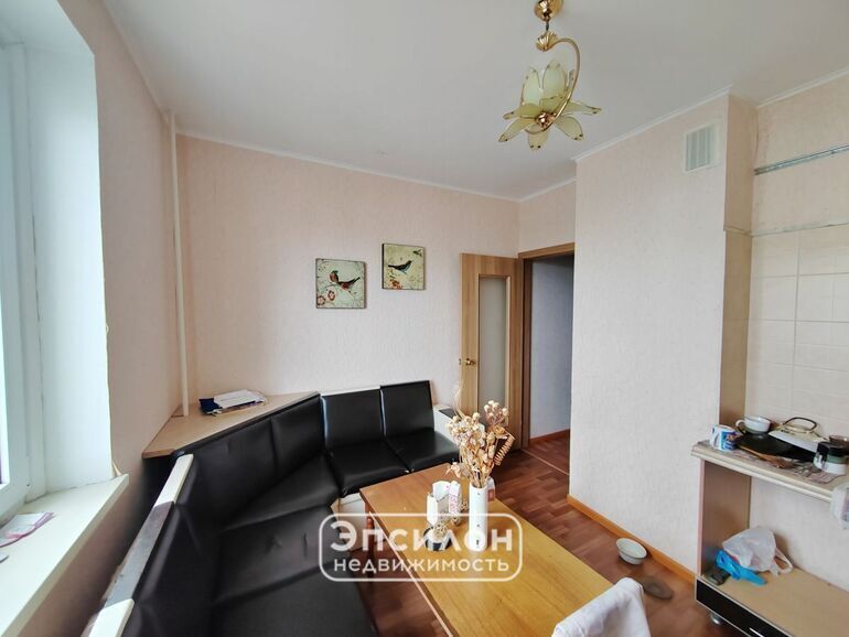 квартира г Курск р-н Центральный пр-кт Вячеслава Клыкова 75 фото 1