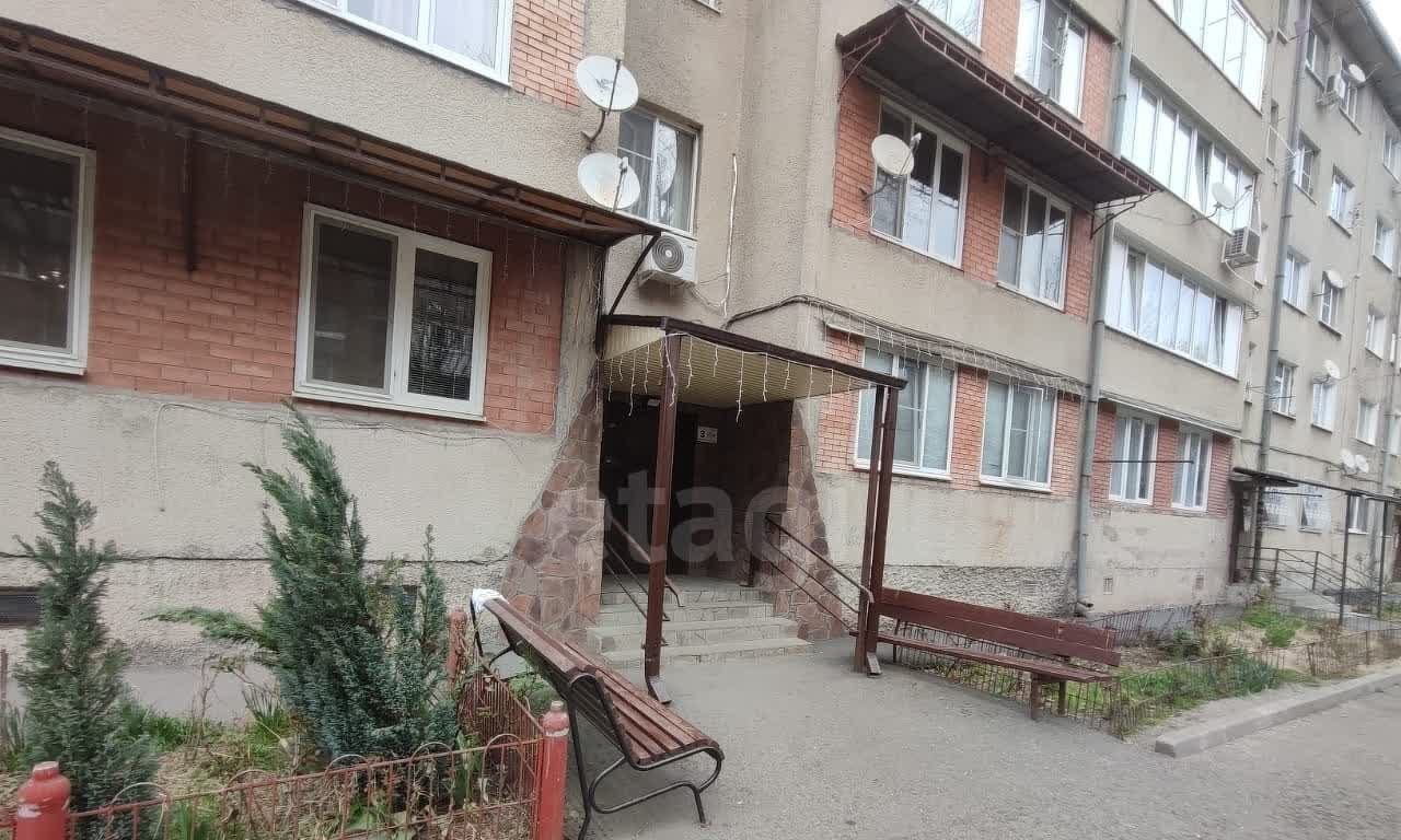 квартира г Владикавказ р-н Иристонский ул Братьев Щукиных 61/2 фото 2