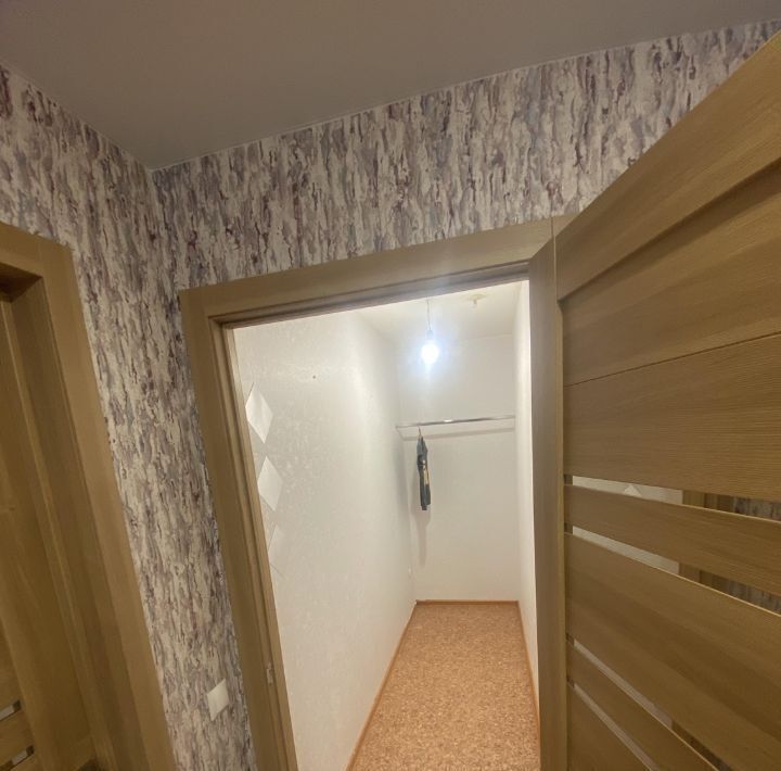 комната г Новокузнецк р-н Заводской ул Тореза 91б фото 5