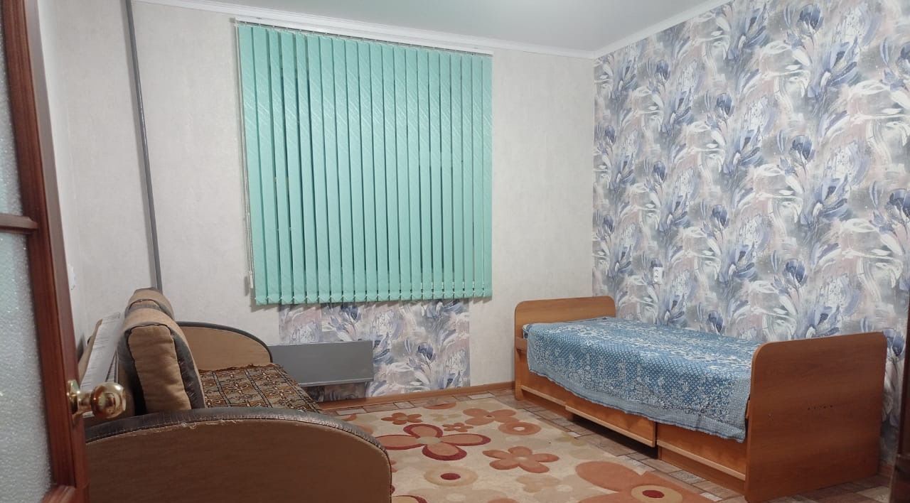 квартира г Астрахань р-н Кировский ул Куликова 38к/1 фото 2